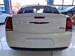 كرايسلر 300
